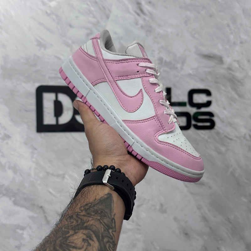 Dunk Low SB Rosa