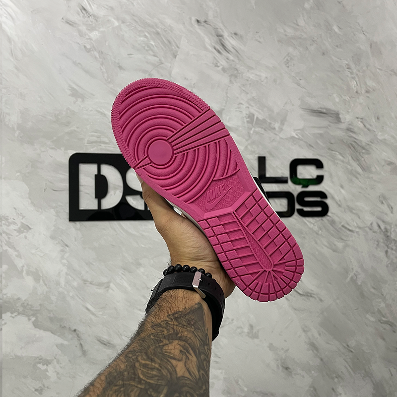 Air Jordan 1 - Pink